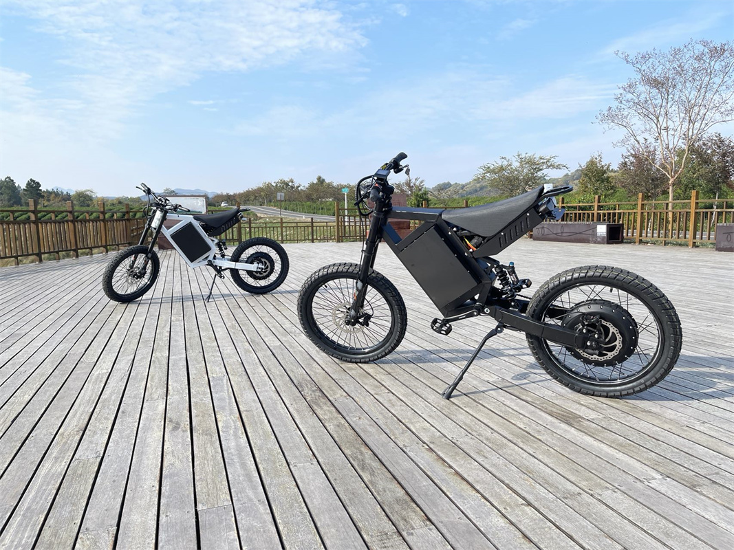 卸売サンプルあり Cs20 ステルス爆撃機型電動自転車 72 - 8000W Stealth Bomber Ebike のレビューと価格
