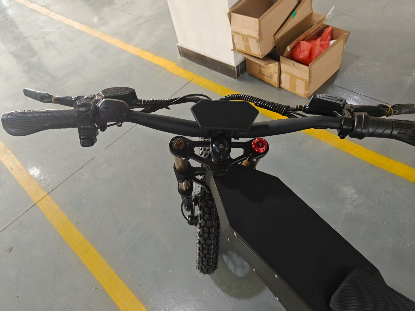 2024年新製品 Cheetach- 72v ボンバーエレク - 72V 12000W Electric Dirt Bike のレビューと価格